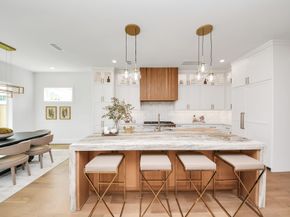 1705 Saxon Drive, Houston TX 77018
