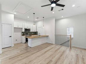 7809 Dyer St, Houston TX 77088