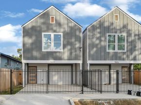 7809 Dyer St, Houston TX 77088