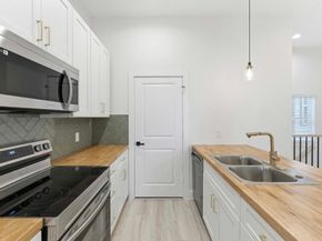 7809 Dyer St, Houston TX 77088