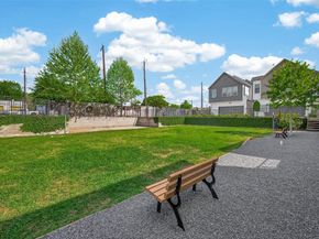 315 Cyclamen Street, Houston TX 77018
