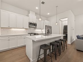 315 Cyclamen Street, Houston TX 77018