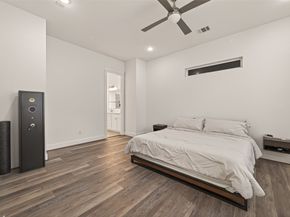 315 Cyclamen Street, Houston TX 77018