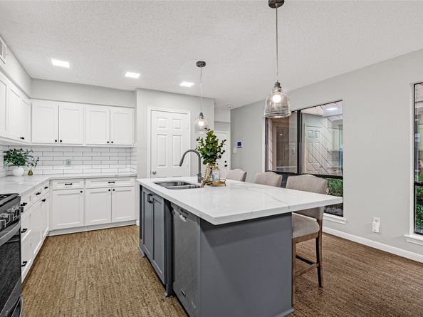 16626 Neumann Drive, Houston TX 77058