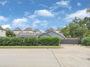1613 Wycliffe Drive, Houston TX 77043