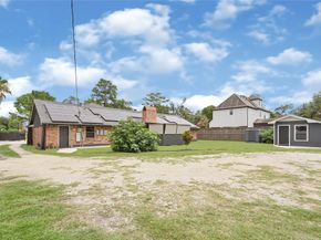 1613 Wycliffe Drive, Houston TX 77043