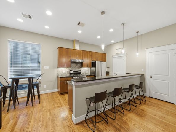 1036 W 24th Street, Houston TX 77008