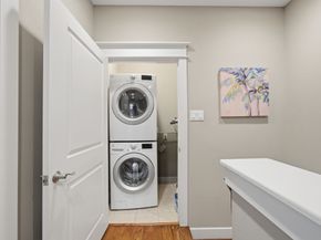 1036 W 24th Street, Houston TX 77008