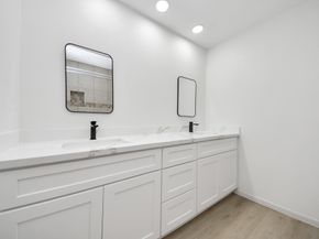 10922 Sagemorgan Drive, Houston TX 77089