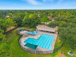 15611 Meadow Village Drive, Houston TX 77095