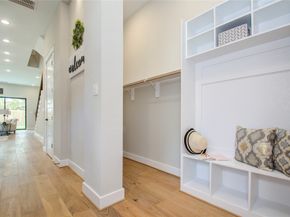 110 E 28th Street, Houston TX 77008