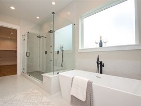 110 E 28th Street, Houston TX 77008