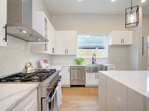 110 E 28th Street, Houston TX 77008