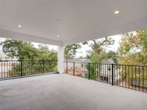 110 E 28th Street, Houston TX 77008