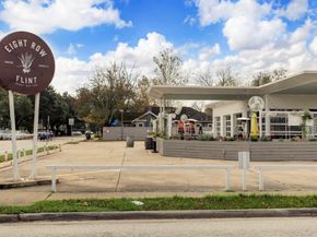 110 E 28th Street, Houston TX 77008