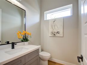 110 E 28th Street, Houston TX 77008