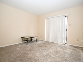 3085 Walnut Bend Lane 12, Houston TX 77042