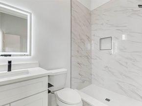 407 Grove Street B, Houston TX 77020