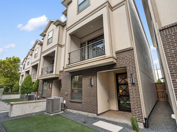 4219 Allen Street, Houston TX 77007