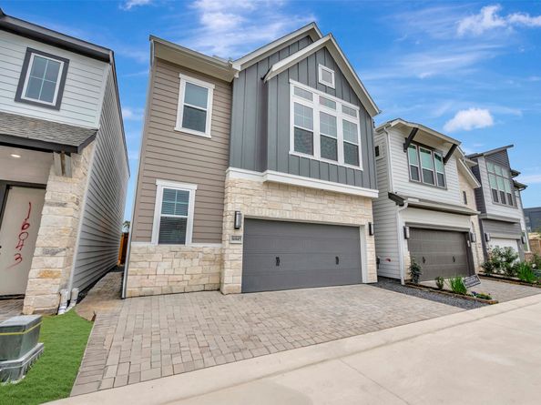 16045 Hayes Park Drive, Houston TX 77079