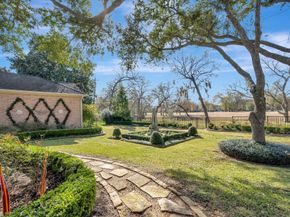 3706 Almond Creek Drive, Houston TX 77059