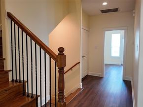 902 W 20th Street B, Houston TX 77008