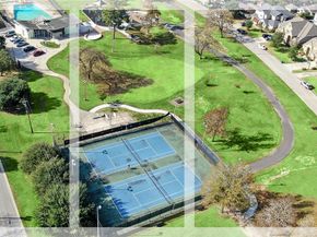 1243 Candlelight Lane, Houston TX 77018