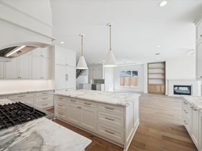 1243 Candlelight Lane, Houston TX 77018