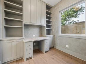 1243 Candlelight Lane, Houston TX 77018