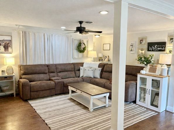 9535 Meadowbriar Lane, Houston TX 77063