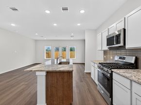 9113 Highland Northern Way, Houston TX 77088