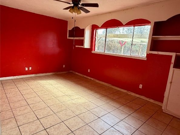 919 Grand Oaks Drive, Houston TX 77015