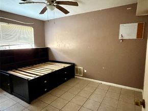 919 Grand Oaks Drive, Houston TX 77015