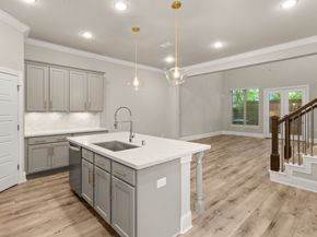 1002 Shepherd Oaks Drive, Houston TX 77018