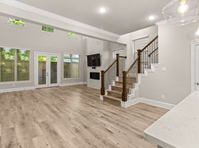 1002 Shepherd Oaks Drive, Houston TX 77018