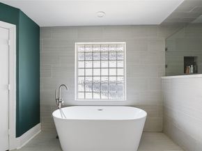 4522 Randwick Drive, Houston TX 77092