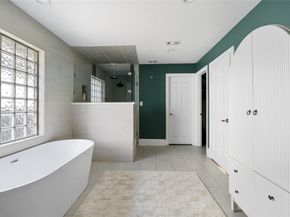 4522 Randwick Drive, Houston TX 77092