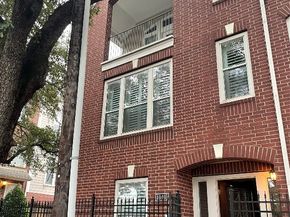 1040 La Rue Street, Houston TX 77019