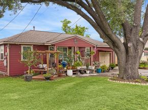 5015 Caplin Street, Houston TX 77026