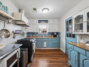 5015 Caplin Street, Houston TX 77026