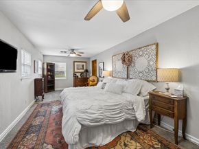 5015 Caplin Street, Houston TX 77026