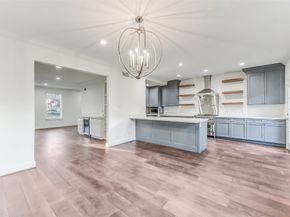 7505 Brompton Street, Houston TX 77025