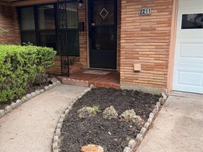 2211 Hialeah Drive, Houston TX 77018