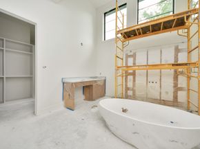 9926 Warwana Road, Houston TX 77080