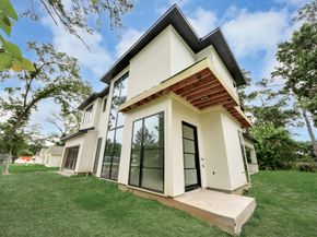 9926 Warwana Road, Houston TX 77080