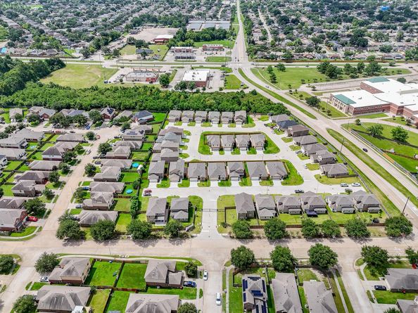 2803 Topiary Lane, Houston TX 77014