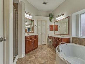 11 N French Oaks Circle, The Woodlands TX 77382
