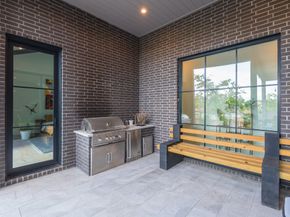 6143 Hurst Street, Houston TX 77008