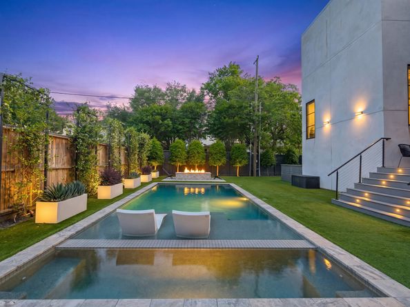 6143 Hurst Street, Houston TX 77008