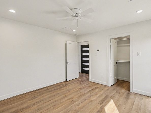 1216 Wycliffe Drive, Houston TX 77043
